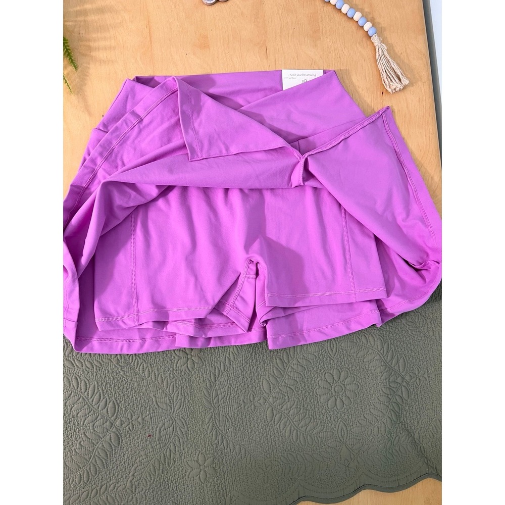 Blogilates Crisscross Slit Skort Size M -NWT - Picture 4 of 7